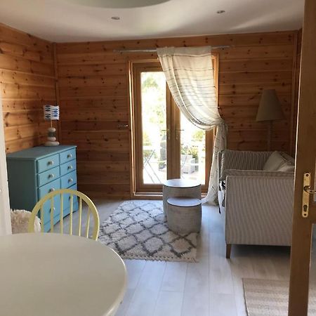 Winnie'S Corner - Self Contained Within The Grounds Of Another Property, In An Idyllic Wooded Setting Carlyon Bay Exterior foto