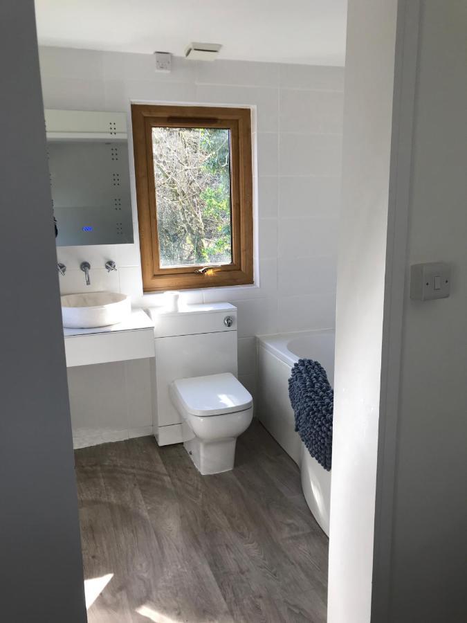 Winnie'S Corner - Self Contained Within The Grounds Of Another Property, In An Idyllic Wooded Setting Carlyon Bay Exterior foto