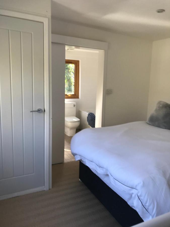 Winnie'S Corner - Self Contained Within The Grounds Of Another Property, In An Idyllic Wooded Setting Carlyon Bay Exterior foto